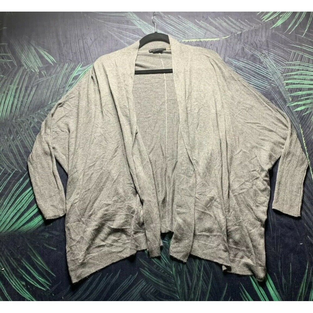 Alice Olivia Oversized Gray Wrap 3/4 sleeve Dolman Knit Cardigan M